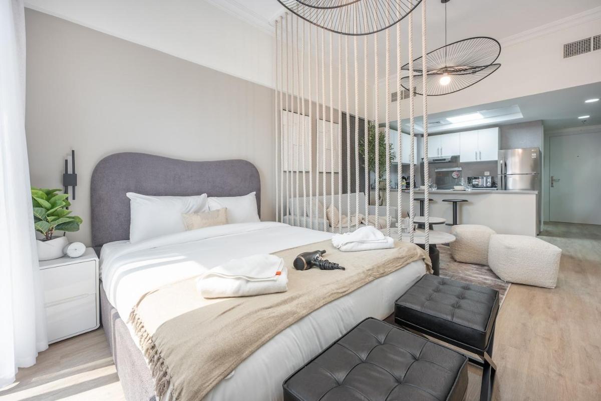 Homey Stylish Studio Perfect For 4 In Jvc Dubai